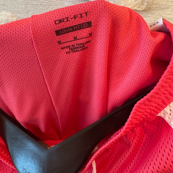 Nike Pink and White Women’s Shorts - Picture 5 of 5